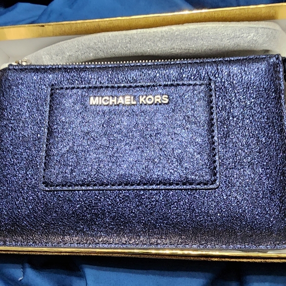 Michael Kors Blue Glitter Leather Wristlet/Wallet NWT - Picture 5 of 7